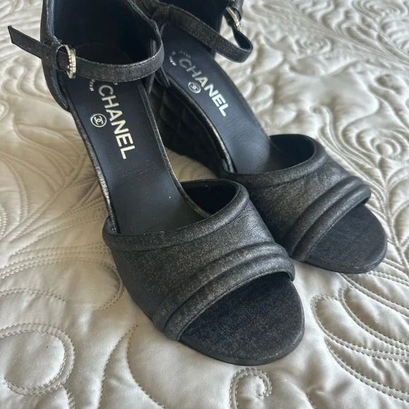 CHANEL Black w/ Dark Bronze wedge sandals EU39.5 - Picture 1 of 9